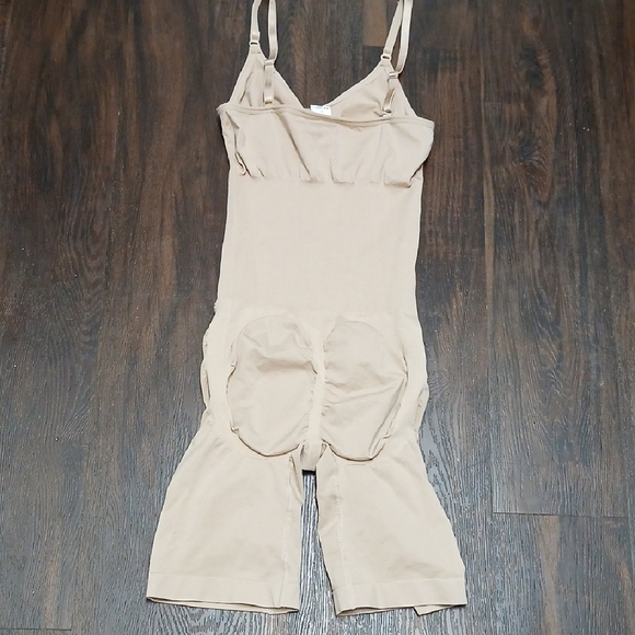 Women's‎ Tan Shapewear - Picture 5 of 6